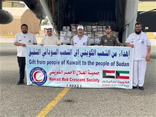 الهلال الأحمر: إقلاع الطائرة التاسعة من الجسر الجوي الكويتي لإغاثة السودان