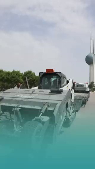 المشروعات السياحية تواصل أعمال التنظيف الدورية في منطقة الواجهة البحرية