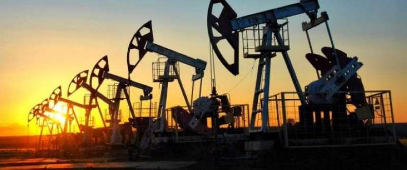 النفط يرتفع مع إقرار الكونغرس الأميركي لمشروع قانون سقف الدين