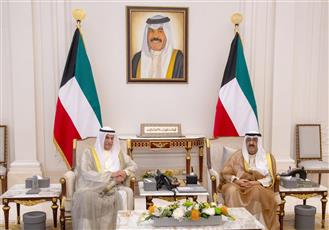 سمو ولي العهد يستقبل رئيس مجلس الأمة