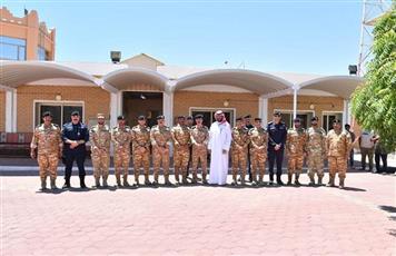 وزير الداخلية يتفقد جزيرة أم المرادم ومركز خيران الساحلي والمركز الحدودي