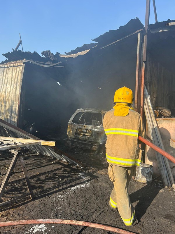 فرق الإطفاء سيطرت على حريق جاخور في منطقة كبد