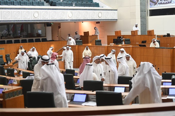#مجلس_الأمة يقر إضافة #ربات_البيوت إلى تأمين #عافية في المداولتين بالإجماع ويحيله لـ #الحكومة