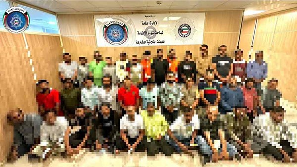 ضبط 139 مخالفاً لقانون الإقامة والعمل في العاصمة والفروانية والأحمدي و3 مكاتب خدم وهمية في القرين