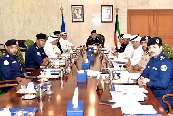 وكيل وزارة الداخلية بحث تطوير المناهج الدراسية خلال الاجتماع الـ31 لمجلس أكاديمية سعد العبدالله للعلوم الأمنية