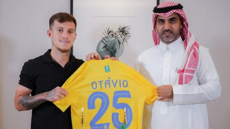 النصر يعلن رسميا تعاقده مع أوتافيو