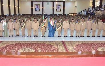 وزير الداخلية يشهد حفل تخريج الدفعة 13 من طالبات معهد الشرطة النسائية