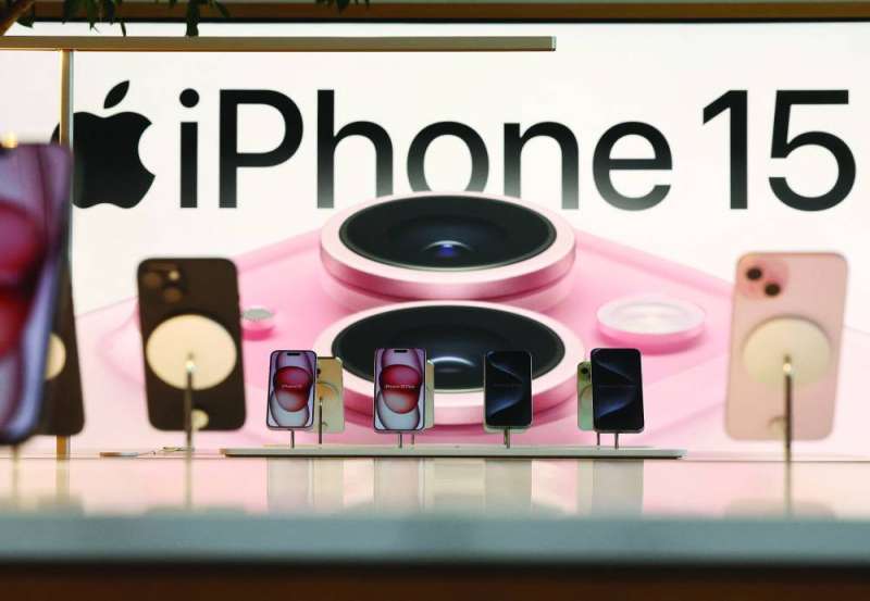مخاوف تطارد هواتف «آيفون 15»