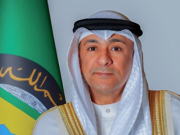 أمين مجلس التعاون يرحب بنية السعودية الترشح لاستضافة كأس العالم 2034