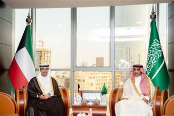وزير الإعلام يبحث مع نظيره السعودي تعزيز التعاون ودعم الكوادر