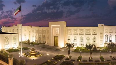 سفارة دولة الكويت لدى المملكة المتحدة وأيرلندا الشمالية تهيب بالمواطنين توخي الحيطة والحذر من التجمعات العشوائية