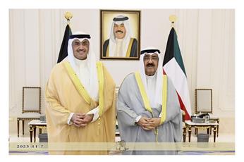 سمو ولي العهد يستقبل رئيس مجلس الأمة بالإنابة