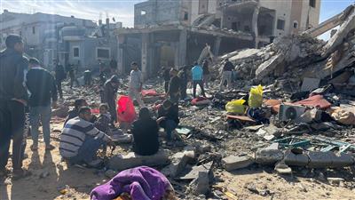 الغزيون يلتقطون أنفاسهم في الهدنة.. بترقب وحذر