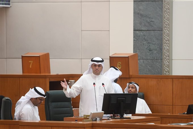 #وزير_المالية: سنزيد جميع رواتب #المتقاعدين وموظفي الدولة