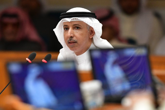 المضف من #استجواب_رئيس_الوزراء: هناك أكثر من 500 منصب قيادي شاغر في الدولة لم تتمكن من شغلها حتى الآن باستثناء مسؤول واحد تم التجديد له وبدرجة وزير ويوجد تخبط في توزيع الهيئات على الوزراء فهل هم من يقوم بالاختيار؟