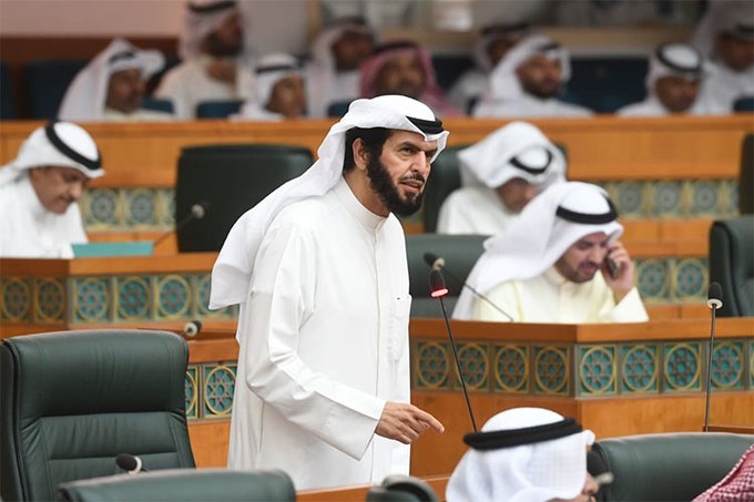 عادل الدمخي : غرفة التجارة كانت دولة داخل الدولة وكيانا كان يتحكم في السلطتين وهذا القانون يعلن خروج التاجر عن سلطة التحكم في المجلس والتجار ليسوا كلهم فاسدين وبعضهم لهم أياد بيضاء