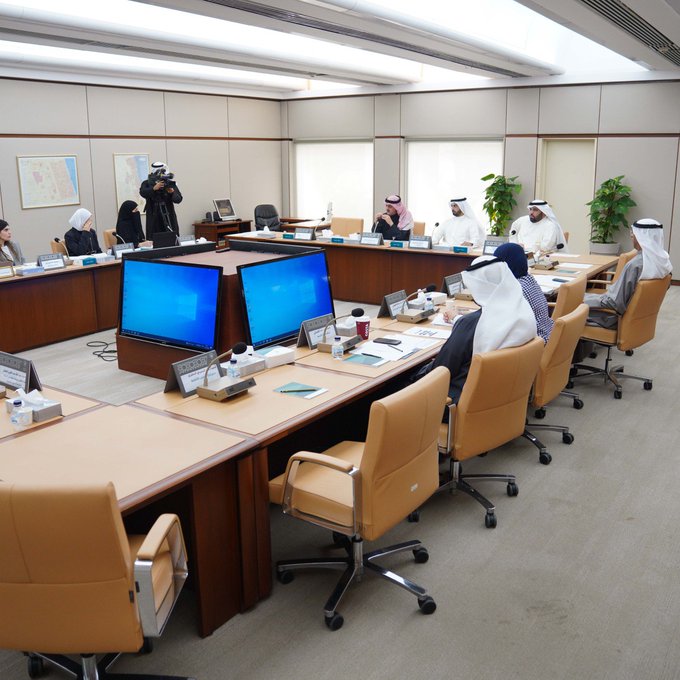 الموارد البشرية تطلب ردًا مكتوبًا من #ديوان_الخدمة و #القوى_العامة بشأن التعامل مع كتب الترشيح وتكويت الوظائف العامة