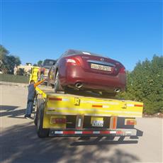 البلدية: رفع 15 سيارة مهملة وسكراب وضع 54 ملصقاً لسيارات وقوارب مهملين