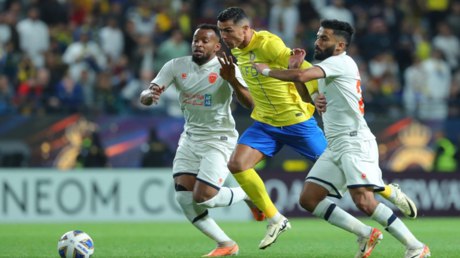 المصري رضا عبد العال يثير جدلا واسعا في السعودية بإطلاقه وصفا “مستفزا” على دوري روشن