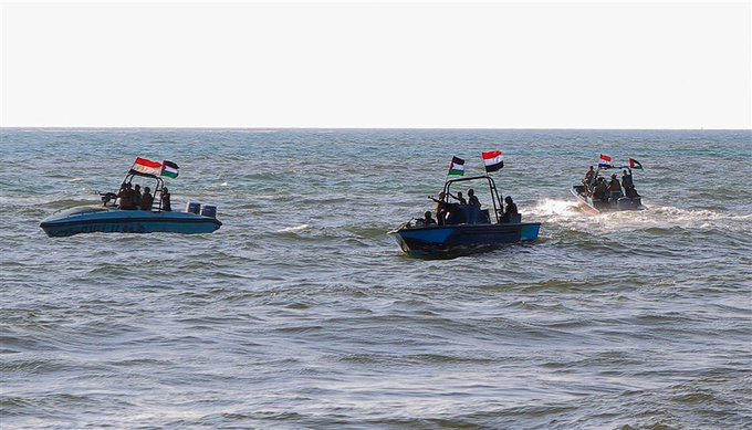 سنتكوم:الحوثيون أطلقوا 5 صواريخ باليستيةو خمس طائرات مسيرة باتجاه البحر الأحمر