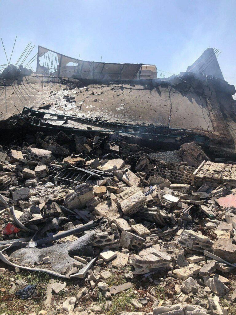 عاجل..  الاحتلال يدمر مبنى من 3 طوابق في غاراته على البقاع شرق لبنان