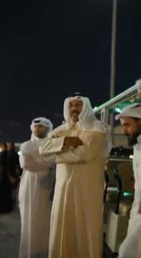سمو الشيخ أحمد النواف يشرف على تهيئة كل سبل الراحة للمصلين في مسجد بلال بن رباح