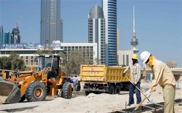 القوى العاملة: السماح باستقدام العمالة الوافدة من الخارج