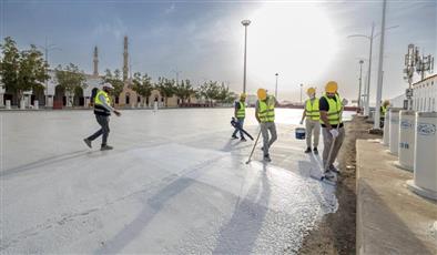الطرق السعودية: الانتهاء من طلاء الأسطح الأسفلتية للمنطقة المحيطة بمسجد نمرة