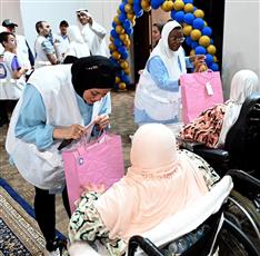 الهلال الأحمر: نحرص على التواصل مع كبار السن وذوي الاحتياجات الخاصة بدور الرعاية