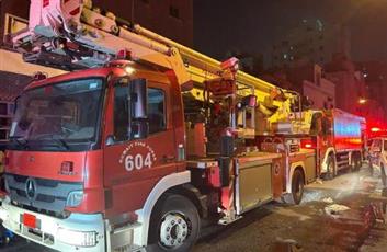 فرق الإطفاء تسيطر على حريق منزل بالفروانية.. دون إصابات