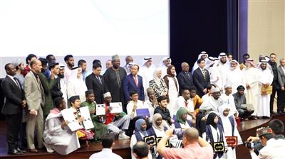 التربية تكرم طلاب وطالبات المنح الدراسية الفائقين للعام الدراسي 2023-2024