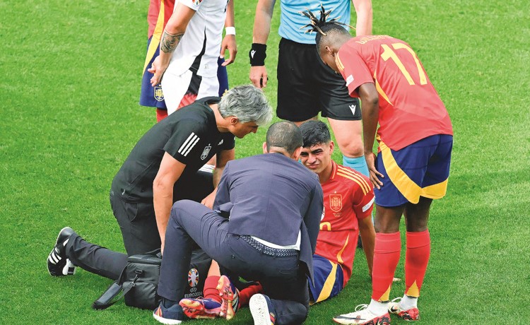 إصابة بيدري.. قوية
