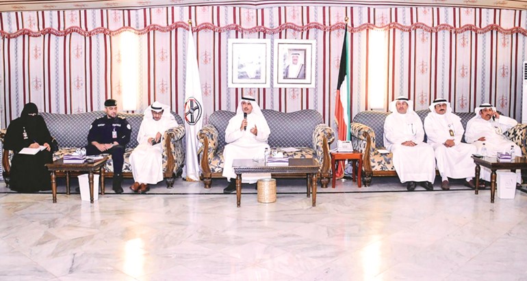 محافظ الأحمدي: حريصون على متابعة وحلّ المشكلات