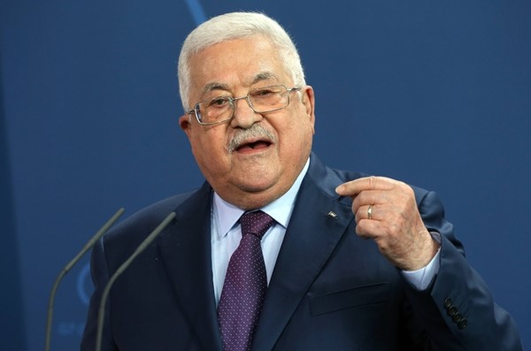 الرئيس الفلسطيني محمود عباس يدين اغتيال هنية ويصفه بـ”العمل الجبان”