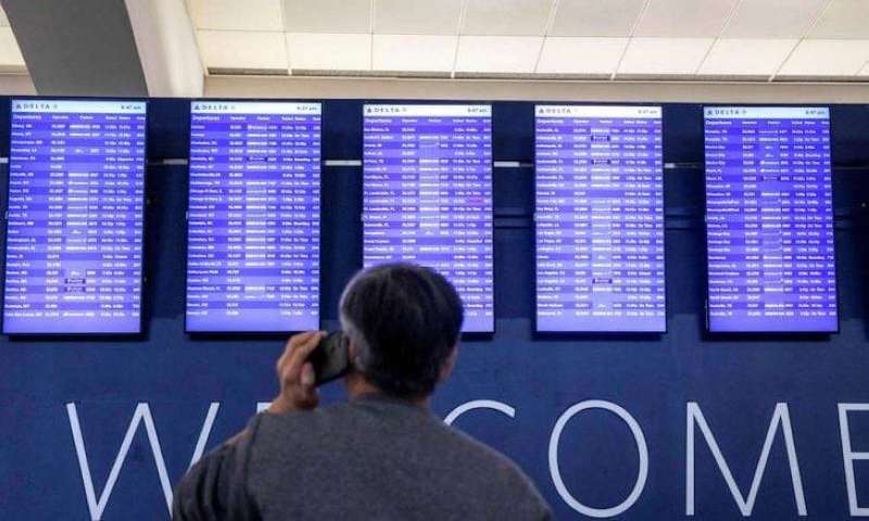 عطل تقني يشلّ مطارات وهيئات حيوية حول العالم
