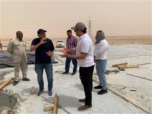 مدير المحطات بوزارة الكهرباء والماء يتفقد موقع محطة المطلاع المؤقتة