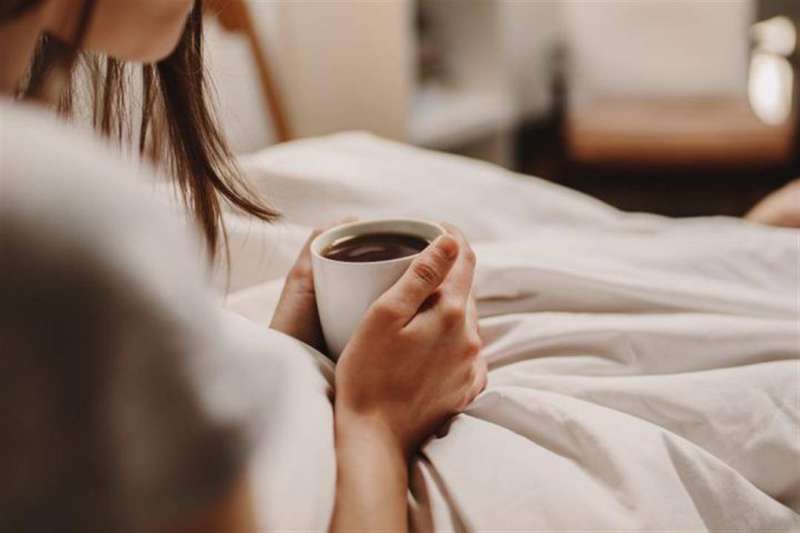 أخطرها الضغط والسكري.. 12 دواء احذر تناولها مع القهوة