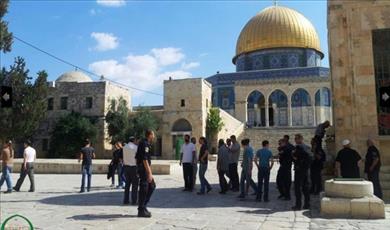 القدس: مئات المستوطنين يقتحمون المسجد الأقصى