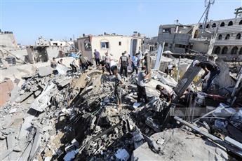 الاحتلال يجبر الفلسطينيين على النزوح قسرا من خانيونس