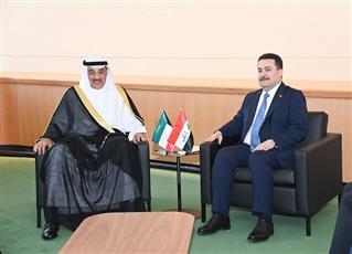 ممثل سمو الأمير يستعرض مع رئيس مجلس الوزراء العراقي العلاقات الوطيدة بين البلدين