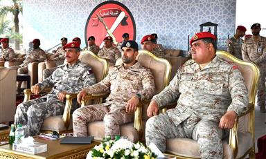⁧‫نائب رئيس الأركان‬⁩ ‏يشهد عرضا لوحدات الشرطة العسكرية