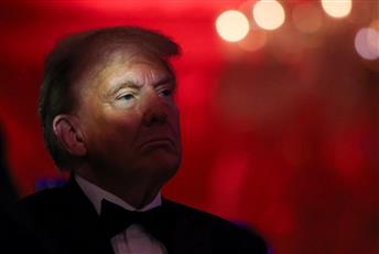 ترمب يؤكد عزمه على استخدام الجيش لتطبيق خطة ترحيل جماعي للمهاجرين