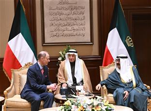سمو الأمير يستقبل دوق إدنبره والوفد المرافق بمناسبة زيارته الرسمية للبلاد