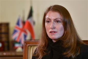 السفيرة البريطانية: 95381 تصريح سفر إلكتروني للكويتيين.. منذ فبراير