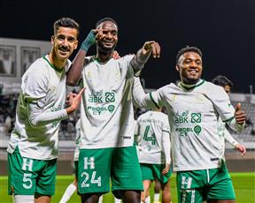 العربي يهزم النصر بثلاثية ويقلص الفارق مع المتصدر الكويت