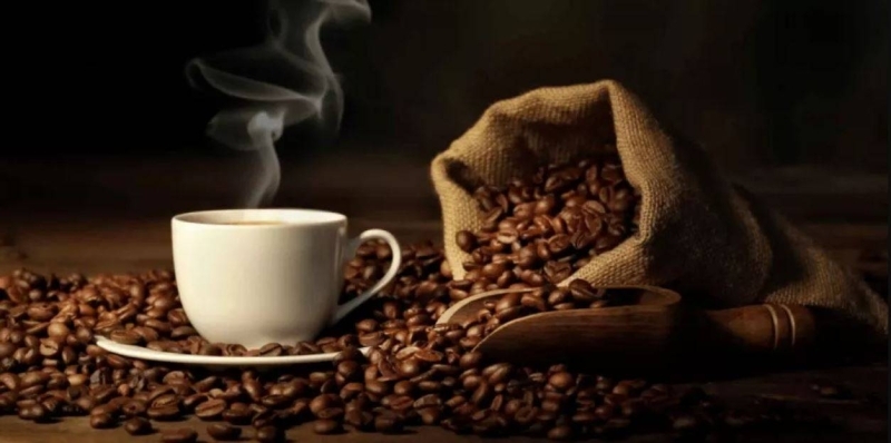 القهوة تؤثر على طول العمر.. دراسة تكشف الوقت المناسب لشربها