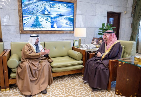 سفيرنا لدى السعودية وأمير منطقة الرياض استعرضا علاقات التعاون الثنائي