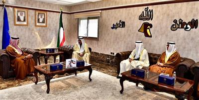 النائب الأول يستقبل رئيس المكتب الوطني للإعلام بالإمارات