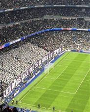 لافتة ضخمة لجماهير ريال مدريد ضد مانشستر سيتي: لن تغادر البرنابيو حيًا