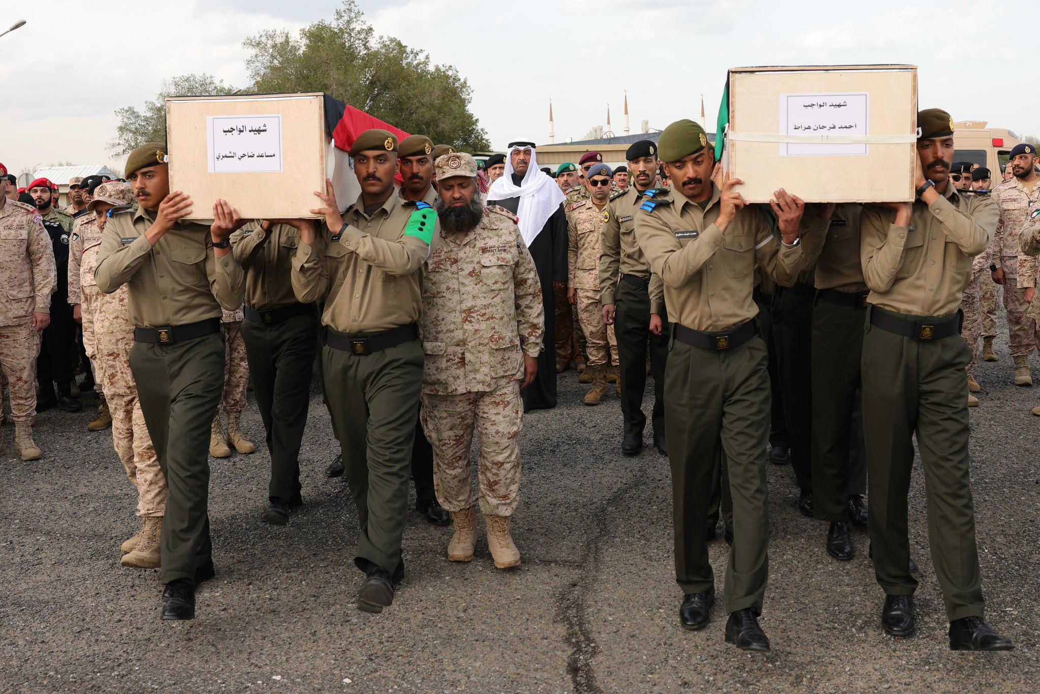 #الكويت شيعت شهيدي الواجب بـ #الجيش_الكويتي